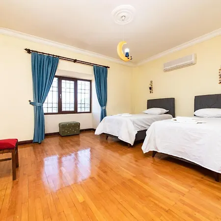 Apartament House With Sea And Mountain View In
