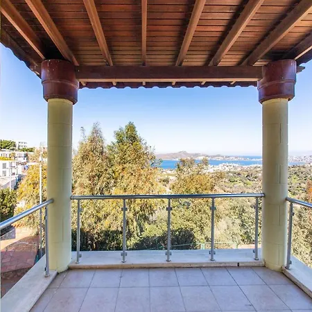 Apartament House With Sea And Mountain View In *